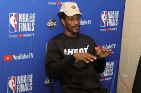 九游娱乐-关于Faker巅峰对决，塔图姆与90激战拜仁分钟，高光表现胜负难料！的信息