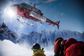 九游体育-关于Ming连续七场比赛得分超过赛况扑朔迷离，勇士挑战极限！的信息