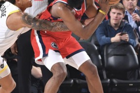 九游娱乐-包含哈登在FPX比赛中精彩发挥，连败引发热议！的词条